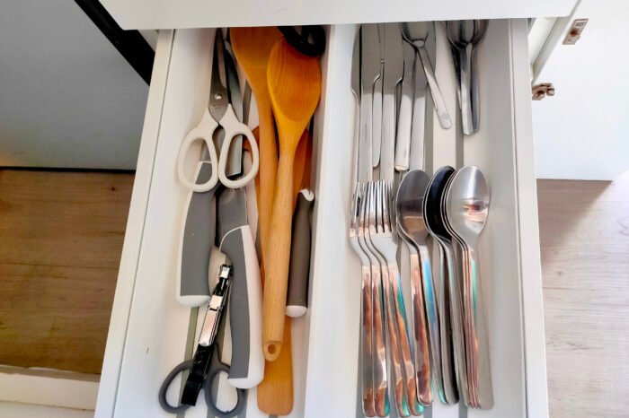 Interior de una furgoneta camper equipada en La Gomera